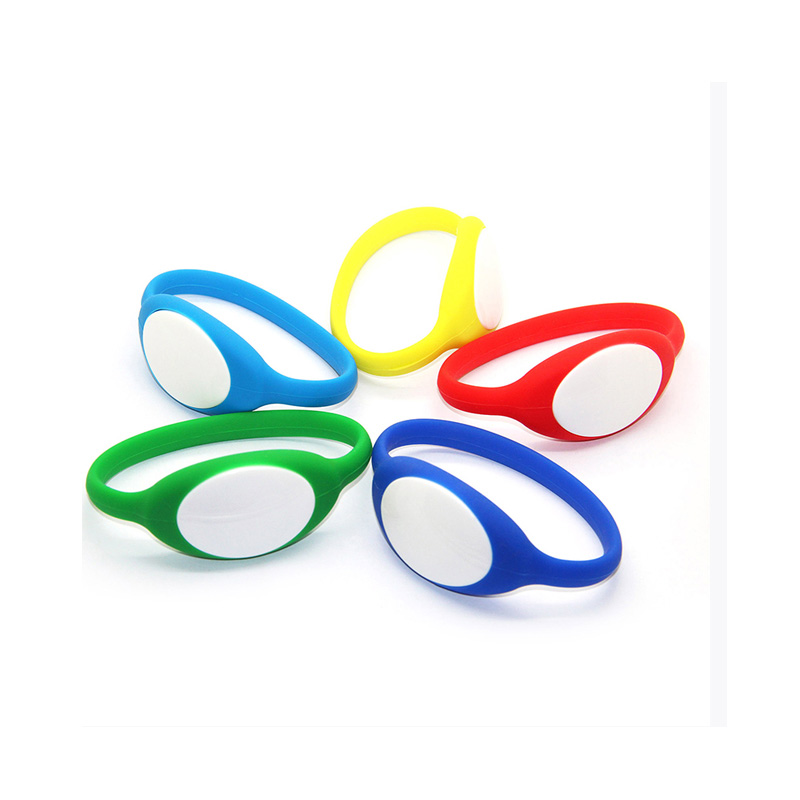 RFID游樂(lè)場(chǎng)硅膠腕帶定做工廠NFC智能硅膠手環(huán)廠家2