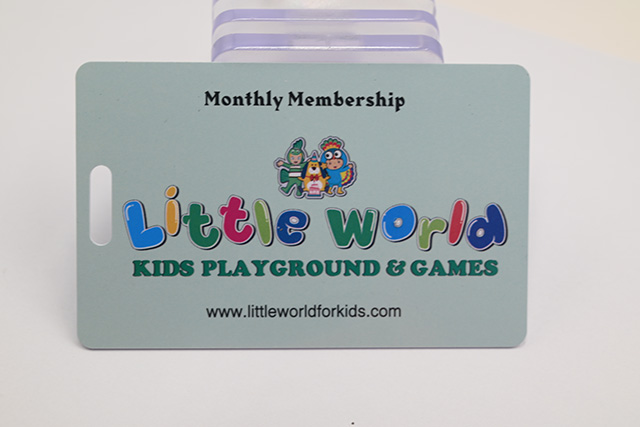 桂林新區(qū)國(guó)稅局實(shí)行“辦稅服務(wù)一卡通”，大大縮短了辦稅時(shí)間