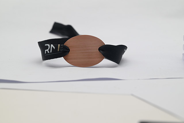 由于智能卡存儲能力強，可以存儲電子現金等網絡貨幣